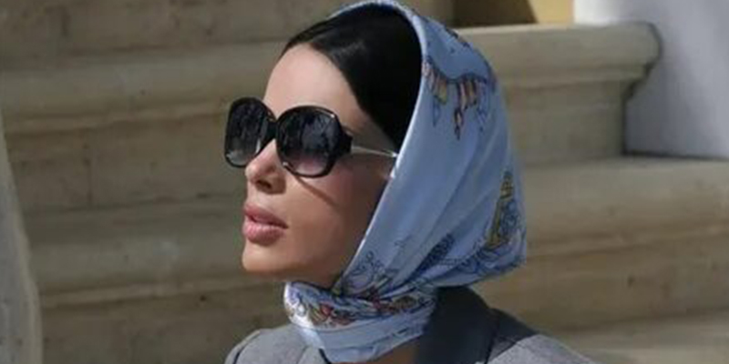 Платок, покрывающий всю голову